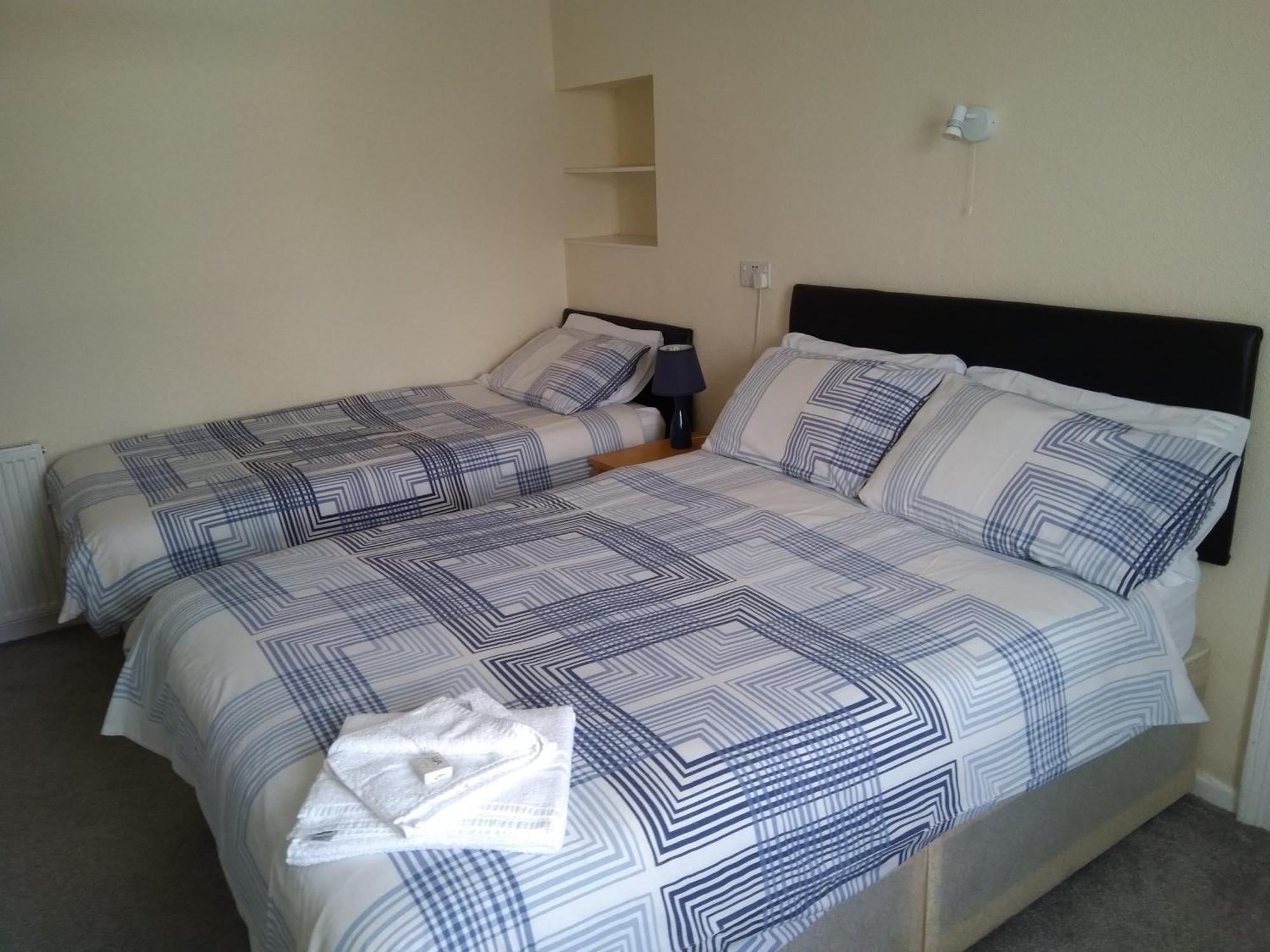 פלימות' Lamplighter Guesthouse חדר תמונה