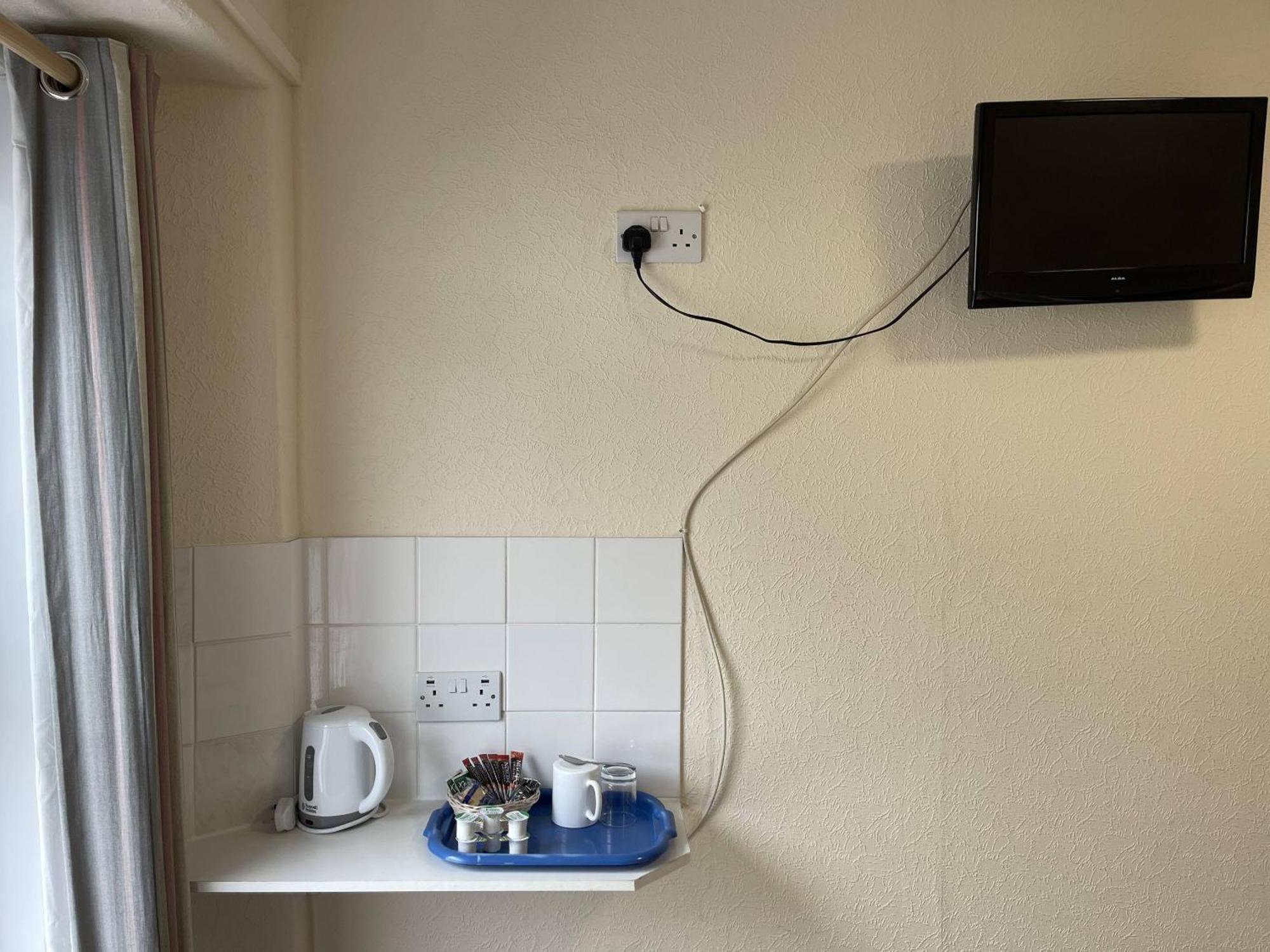 פלימות' Lamplighter Guesthouse חדר תמונה
